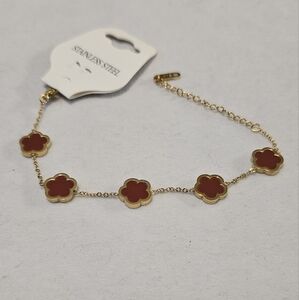 Clover Stainless Steel Gold Plated Elegant Bracelet.